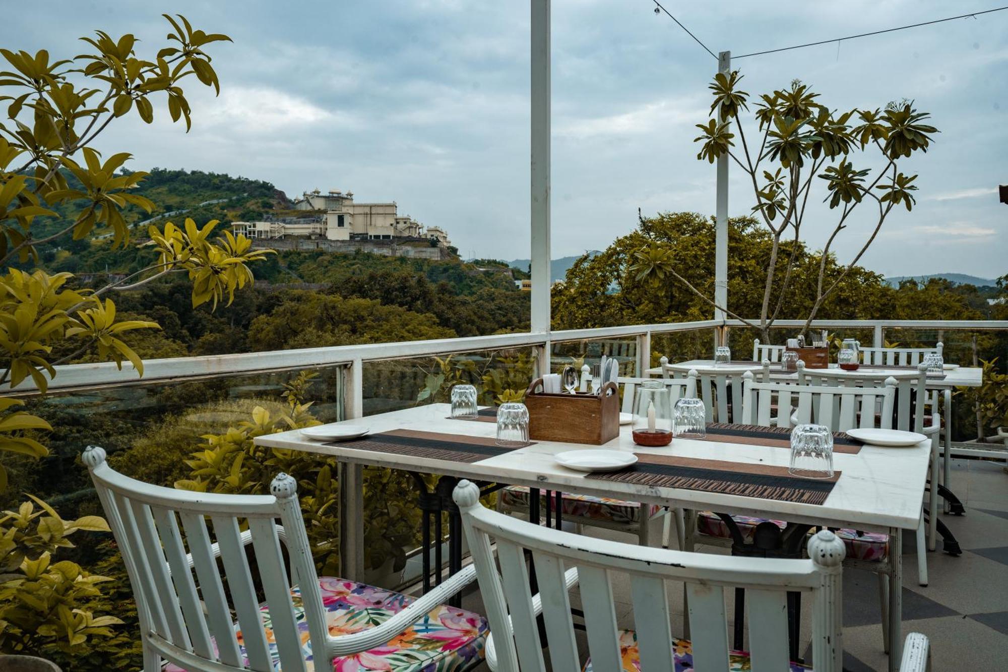 Tripli Hotels Shiv Villas Udaipur Dış mekan fotoğraf
