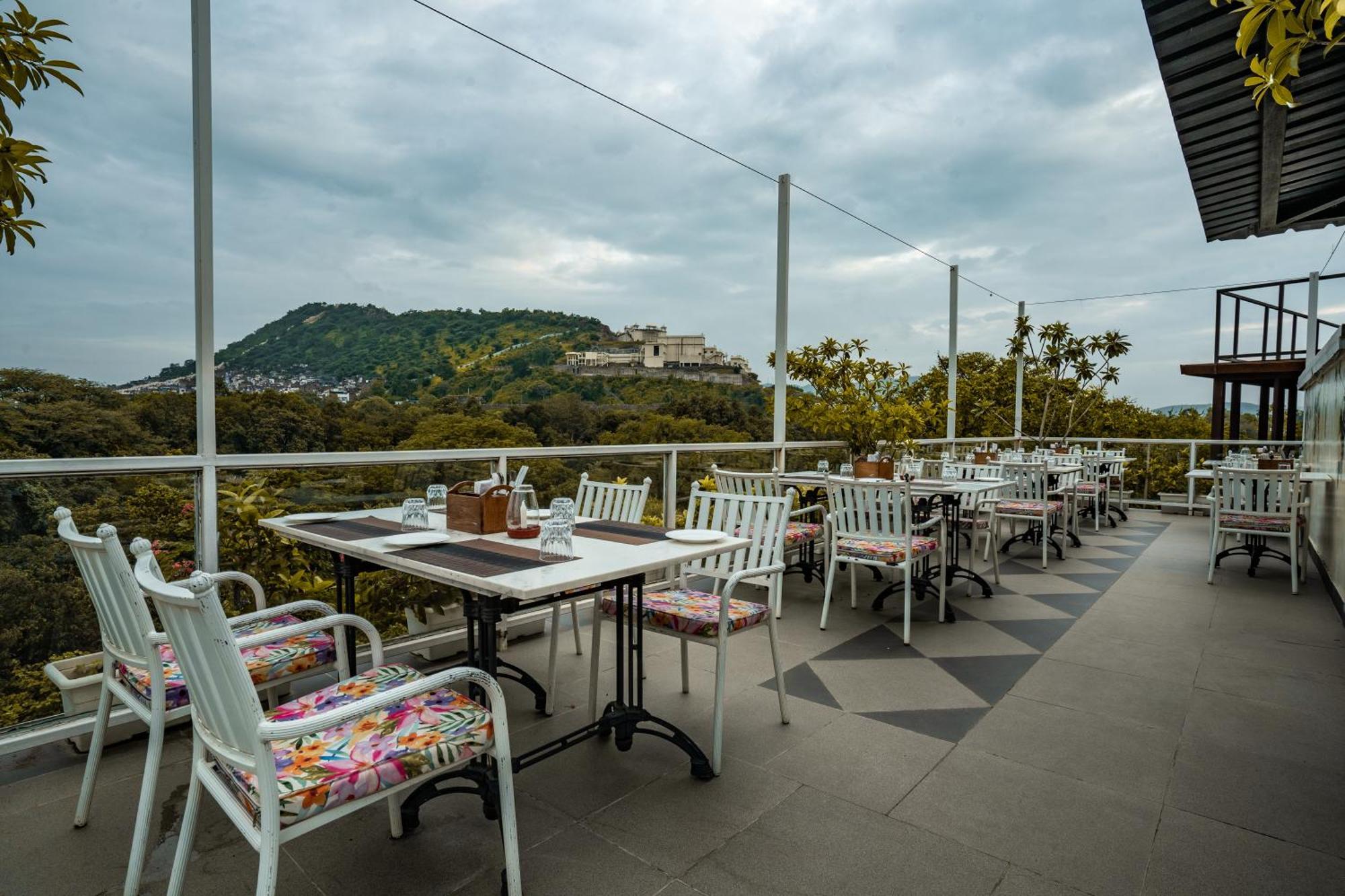 Tripli Hotels Shiv Villas Udaipur Dış mekan fotoğraf